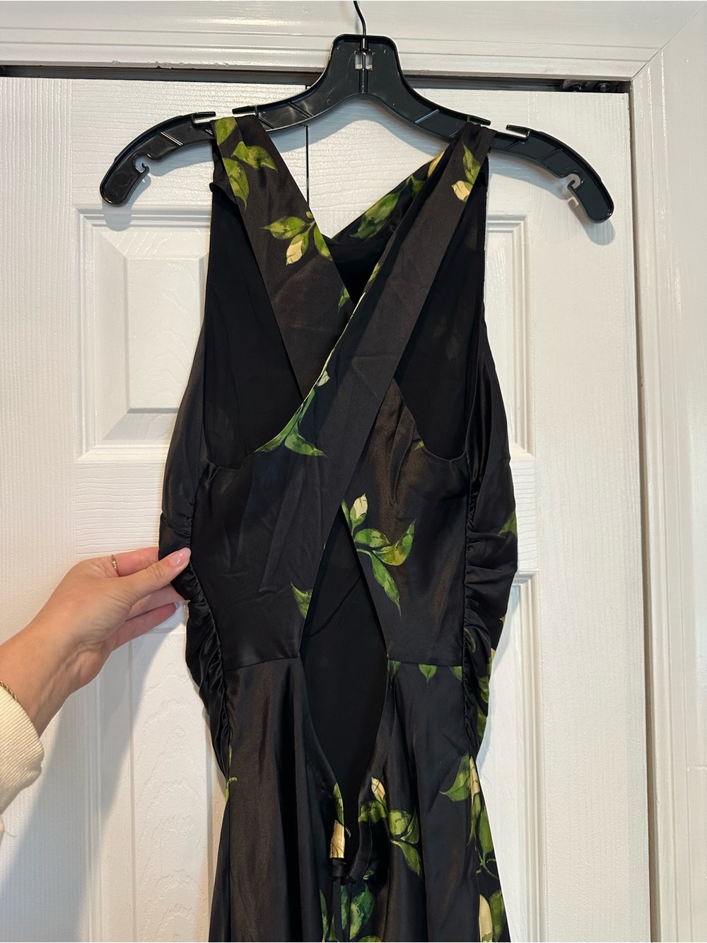 Reformation Anaiis Silk Dress - Picture 6 of 9